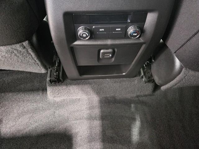 2023 Chevrolet Traverse Base