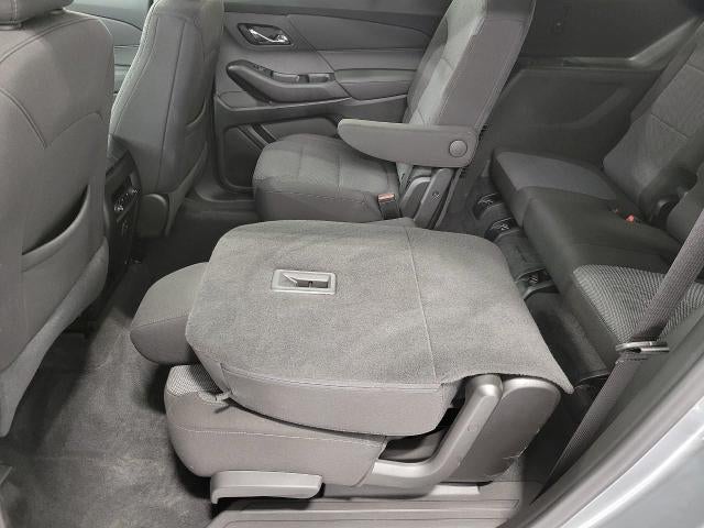 2023 Chevrolet Traverse Base