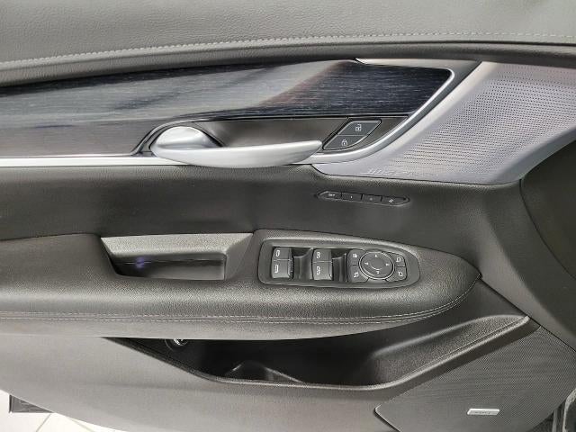 2025 Cadillac XT5 Base