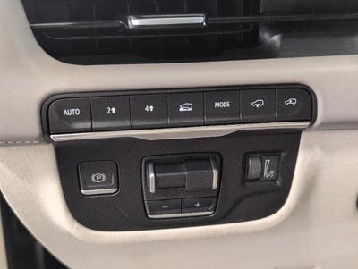 2022 Cadillac Escalade ESV Premium Luxury Platinum