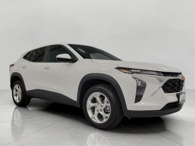 2024 Chevrolet Trax LS's photo